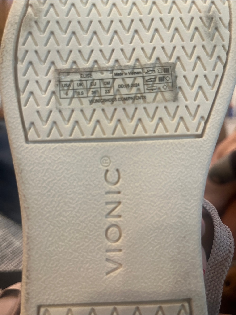 Vionic Women's Leather Sneakers in Mauve Taupe - Picture 2 of 4